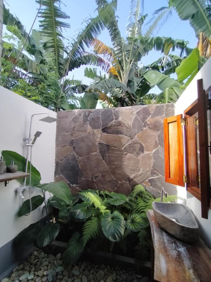 The Geckos Homestay Келимуту Экстерьер фото